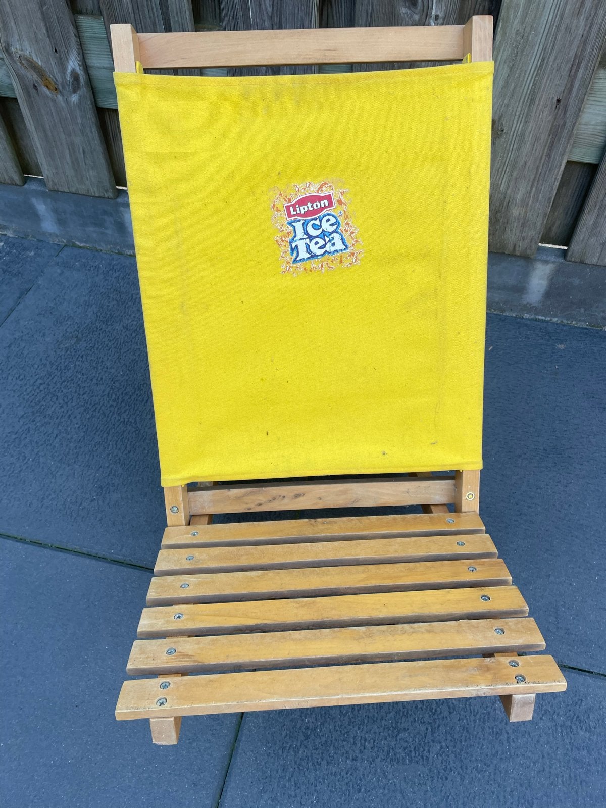 Lipton Ice Tea strandstoel - Houten klapstoel, Ophalen of Verzenden, Gebruikt, Hout, Inklapbaar