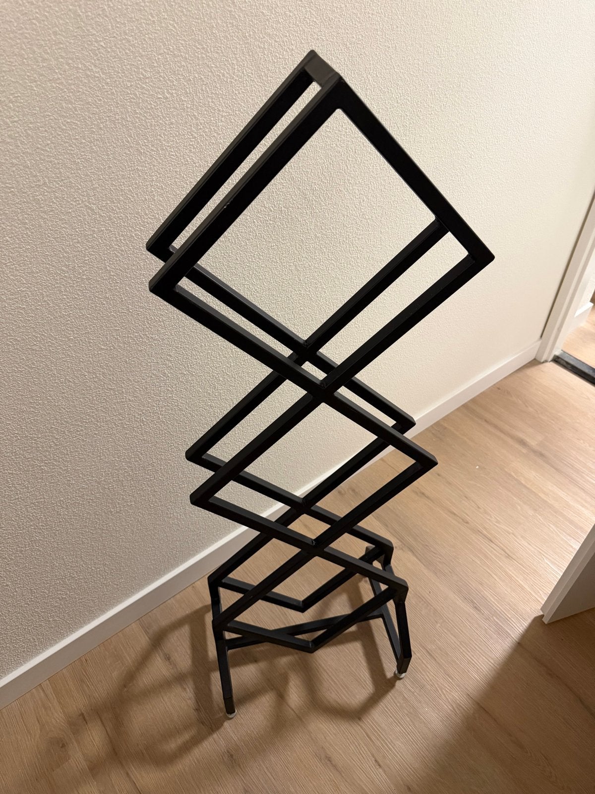 Stalen handgemaakt boekenrek - Modern design, Huis en Inrichting, Kasten | Boekenkasten, Met plank(en), Minder dan 50 cm, 100 tot 150 cm
