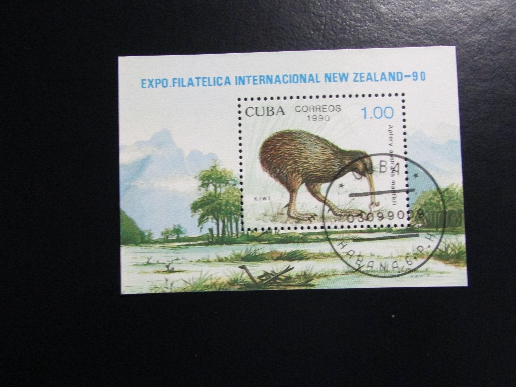 Postzegel Vogel: Velletje met Kiwi uit Cuba, Ophalen of Verzenden, Gestempeld, Dier of Natuur