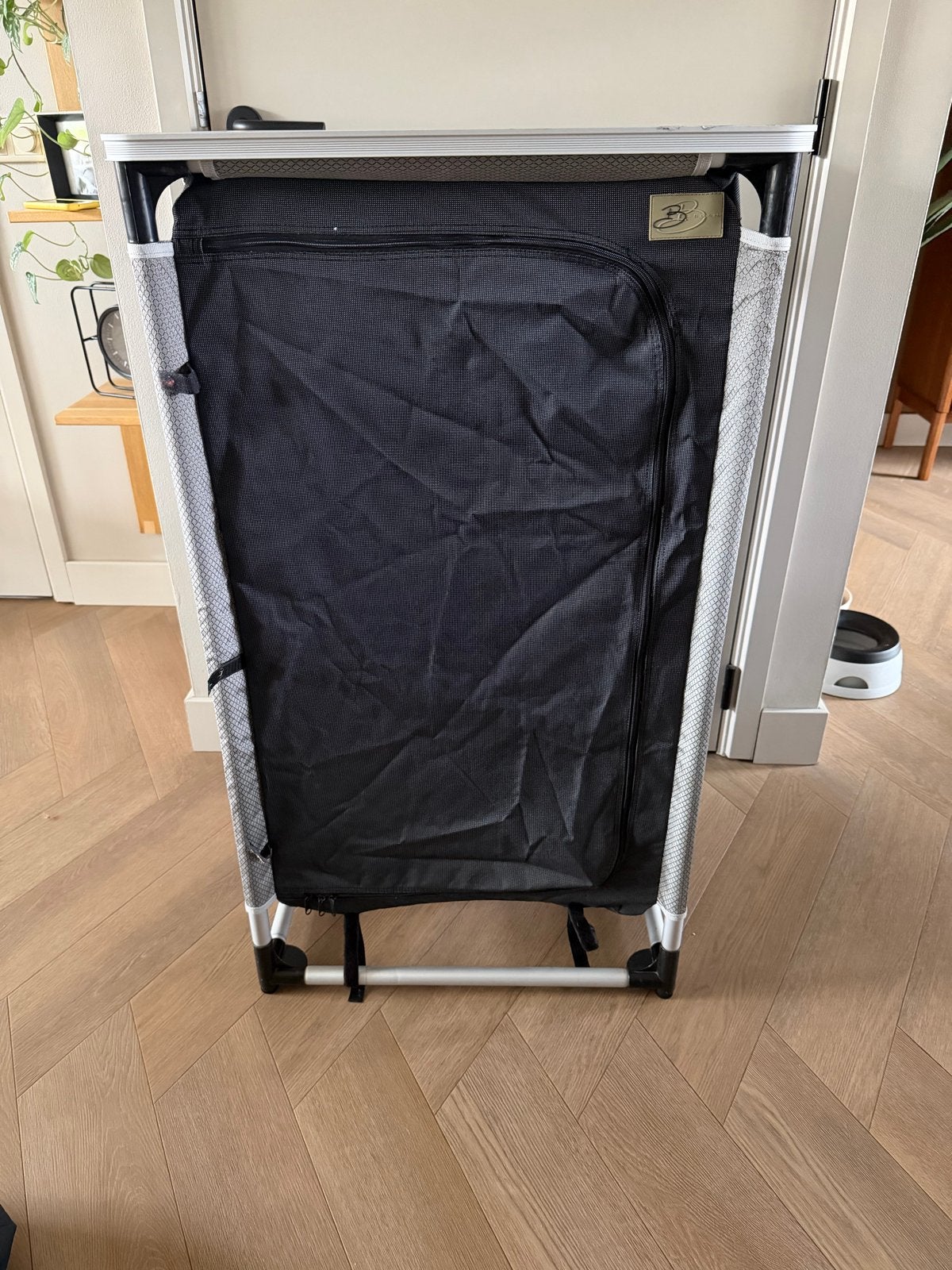 Handig campingkastje met inlegplateaus en ventilatie, Ophalen of Verzenden, Gebruikt