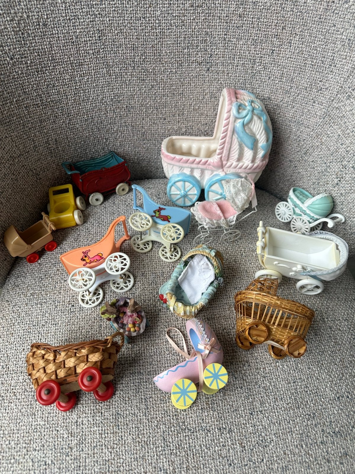 Verzameling van diverse poppenwagens en speelgoed, Ophalen of Verzenden, Gebruikt