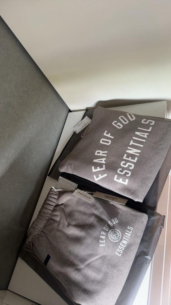 Fear of god essentials, Ophalen of Verzenden, Zo goed als nieuw
