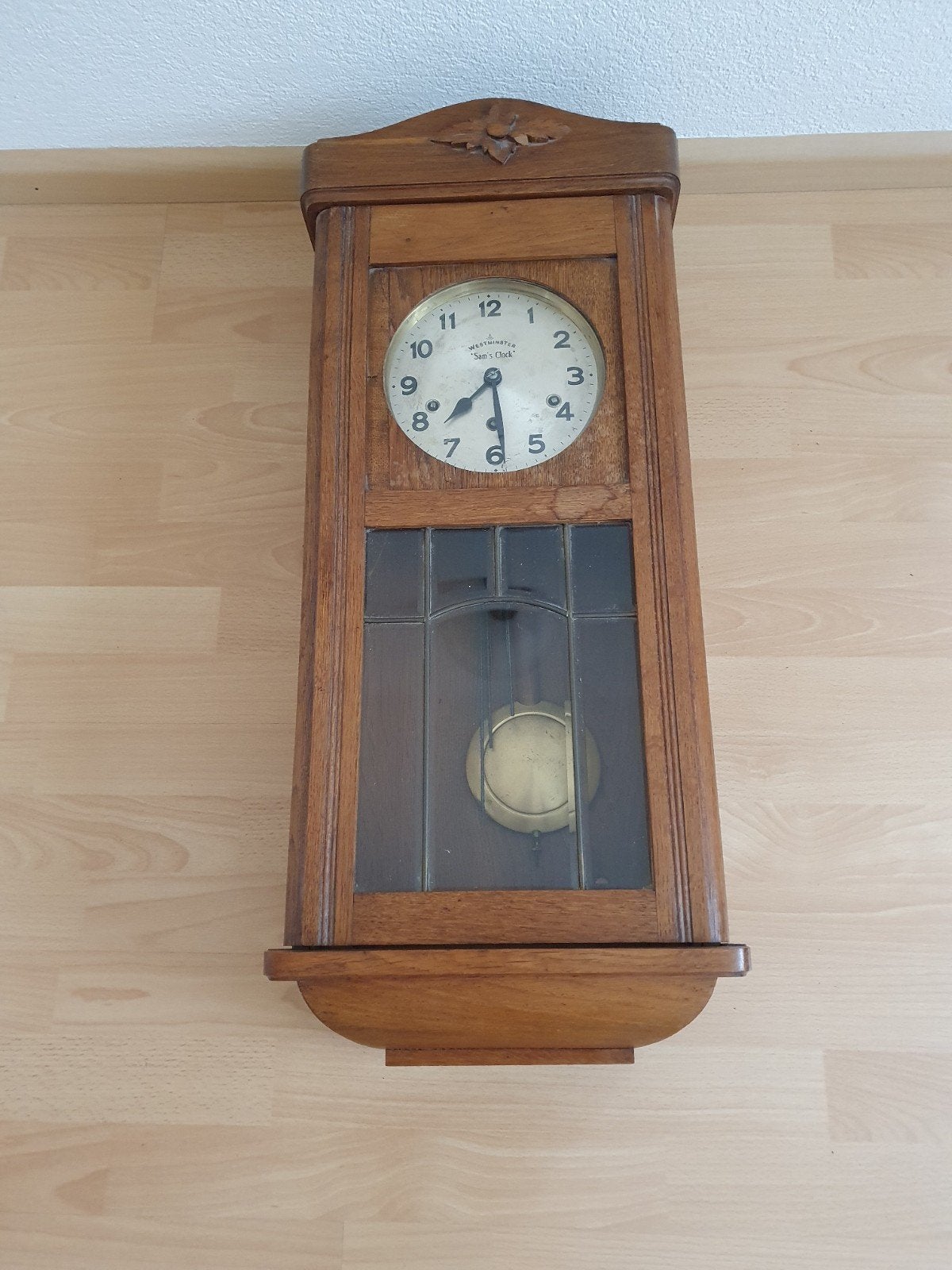 Antieke klok Westminster Sam's Clock, Ophalen