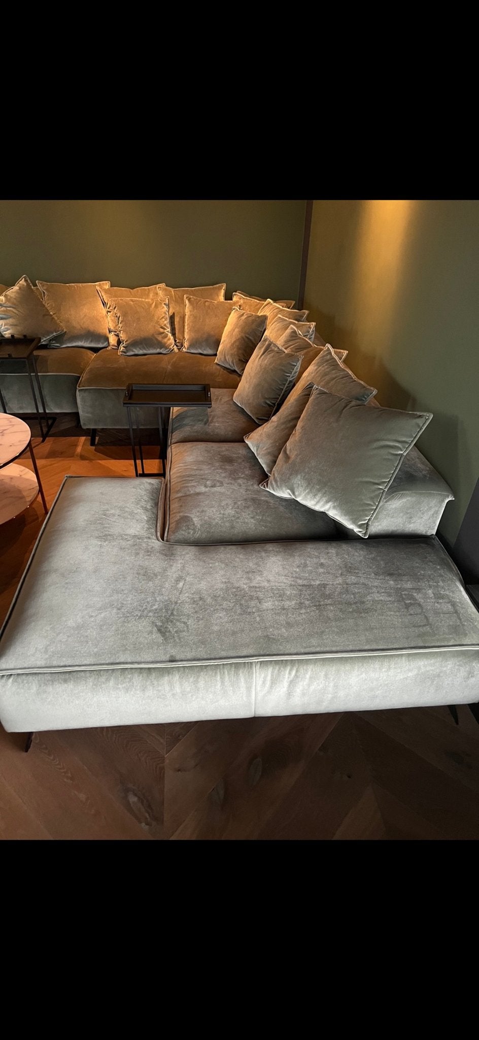 Grote hoekbank met chaise longue - Zo goed als nieuw, Huis en Inrichting, Ophalen, Hoekbank, 300 cm of meer, Zo goed als nieuw