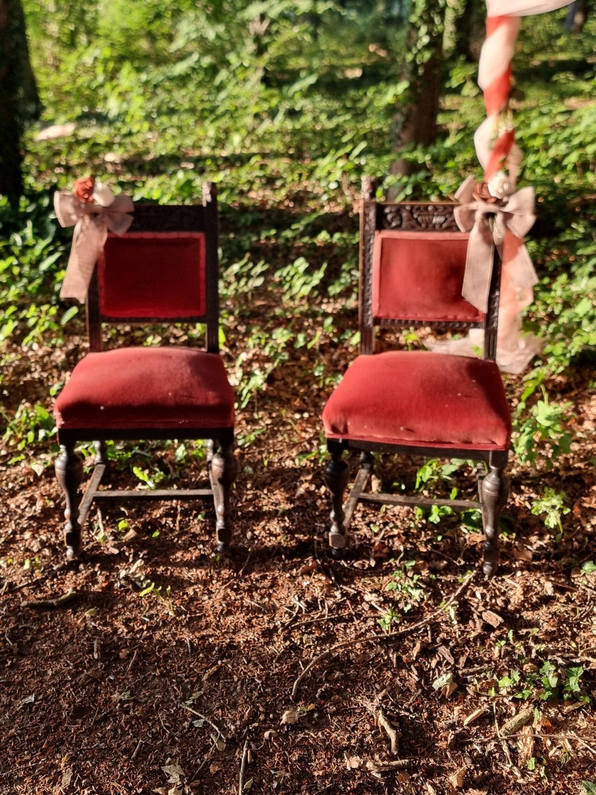 Vintage stoelen voor bruiloft of decoratie, Ophalen