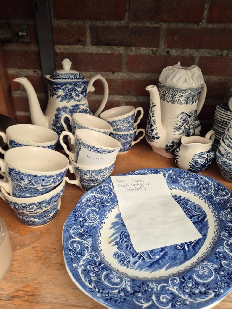 Uitverkoop divers Blauw Engels porselein 50% korting, Ophalen