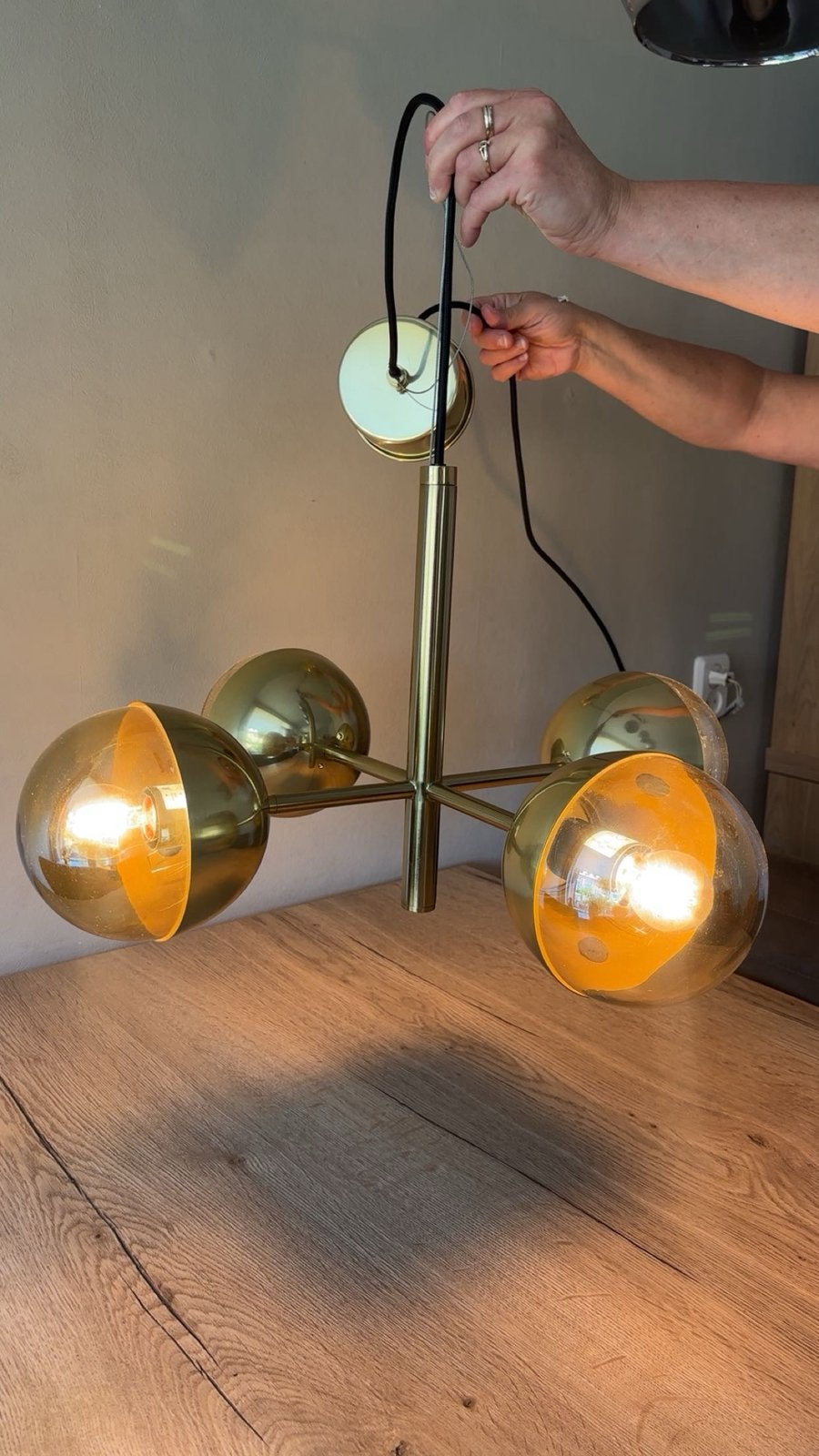 H&M home hanglamp goud glazen bollen, Ophalen, Zo goed als nieuw, Minder dan 50 cm