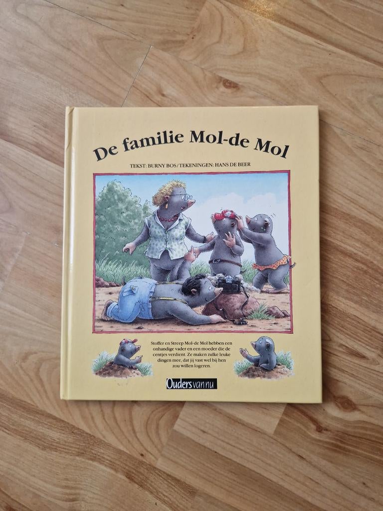 De familie Mol de Mol, Ophalen of Verzenden, Zo goed als nieuw, Burnett bos, Prentenboek