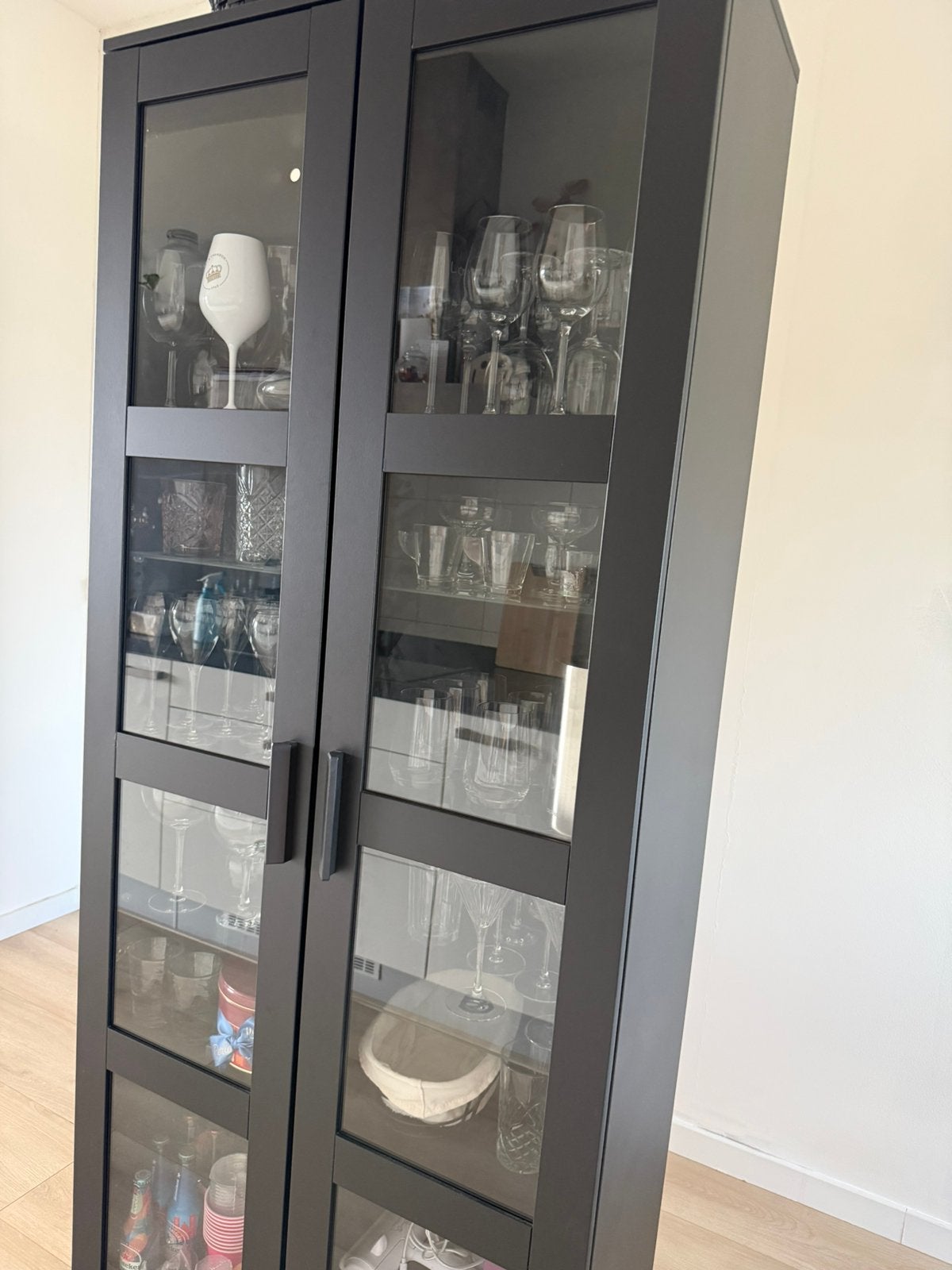 IKEA Brimnes vitrinekast, Huis en Inrichting, Ophalen, Met deur(en), Overige houtsoorten, 50 tot 100 cm