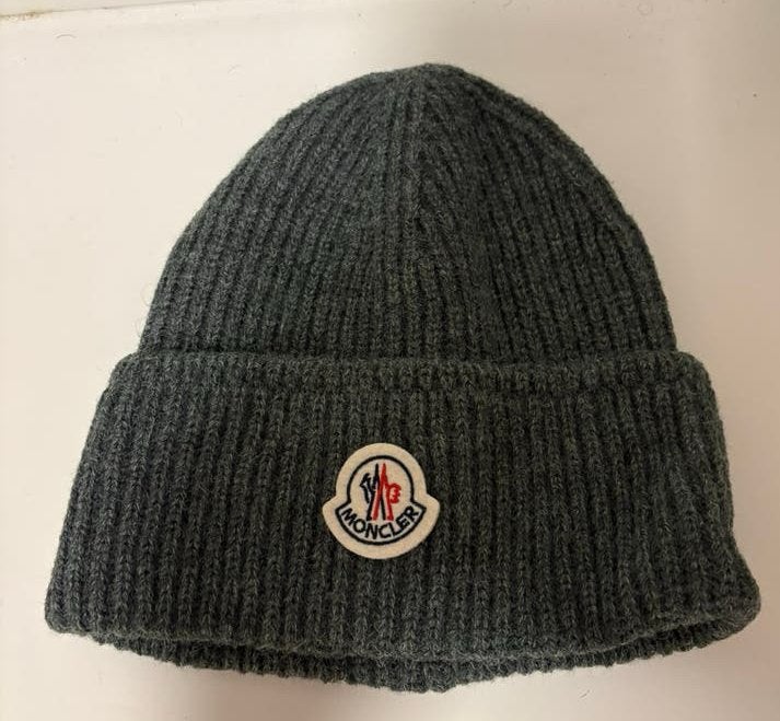 Gloednieuwe Muts Designer, Kleding | Heren, Mutsen, Sjaals en Handschoenen, Ophalen of Verzenden, Zo goed als nieuw, Overige maten
