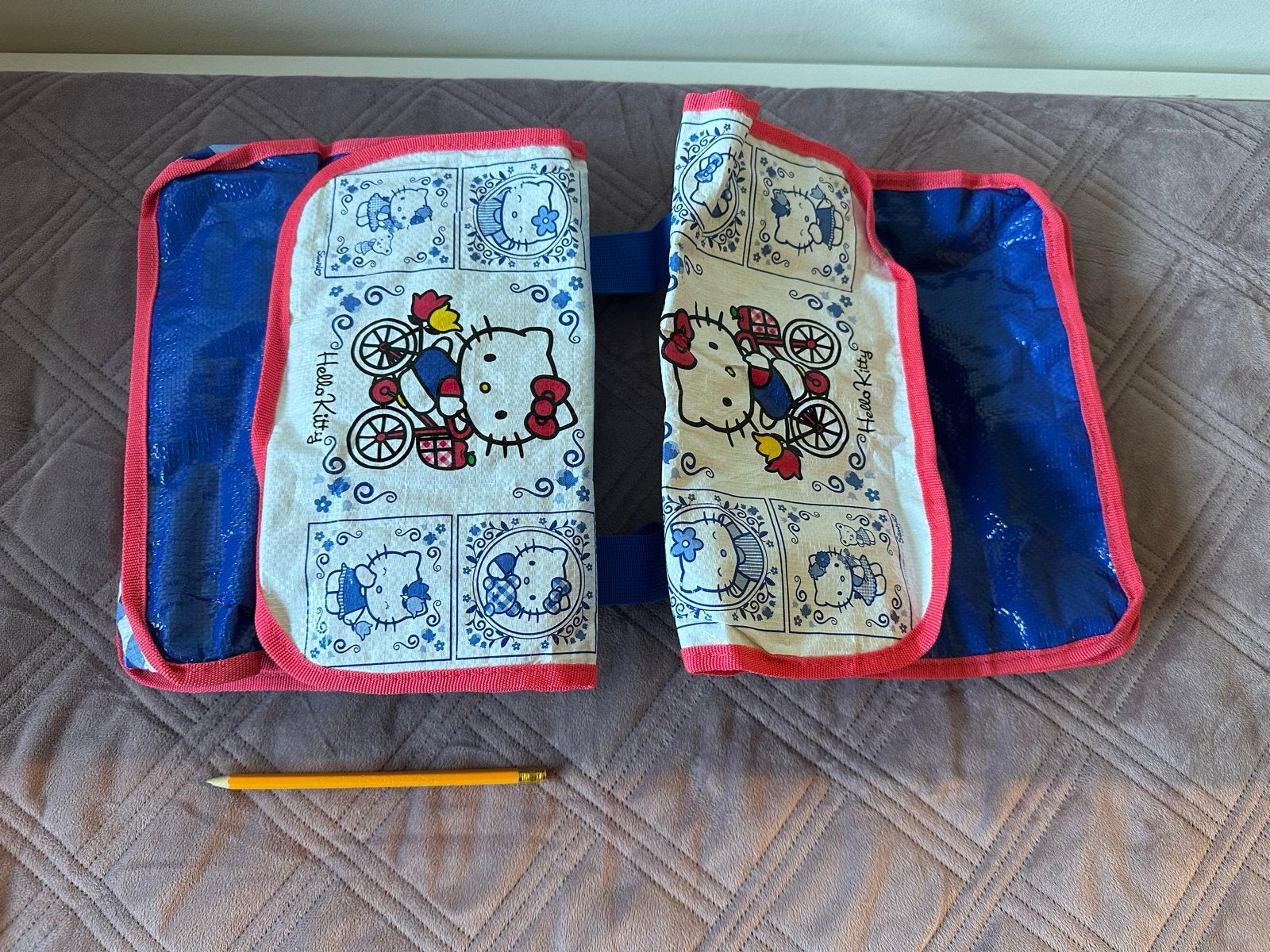 Hello Kitty zijtassen, spoelgoed en Bouwblokken Set, Ophalen of Verzenden, Gebruikt, Overige merken