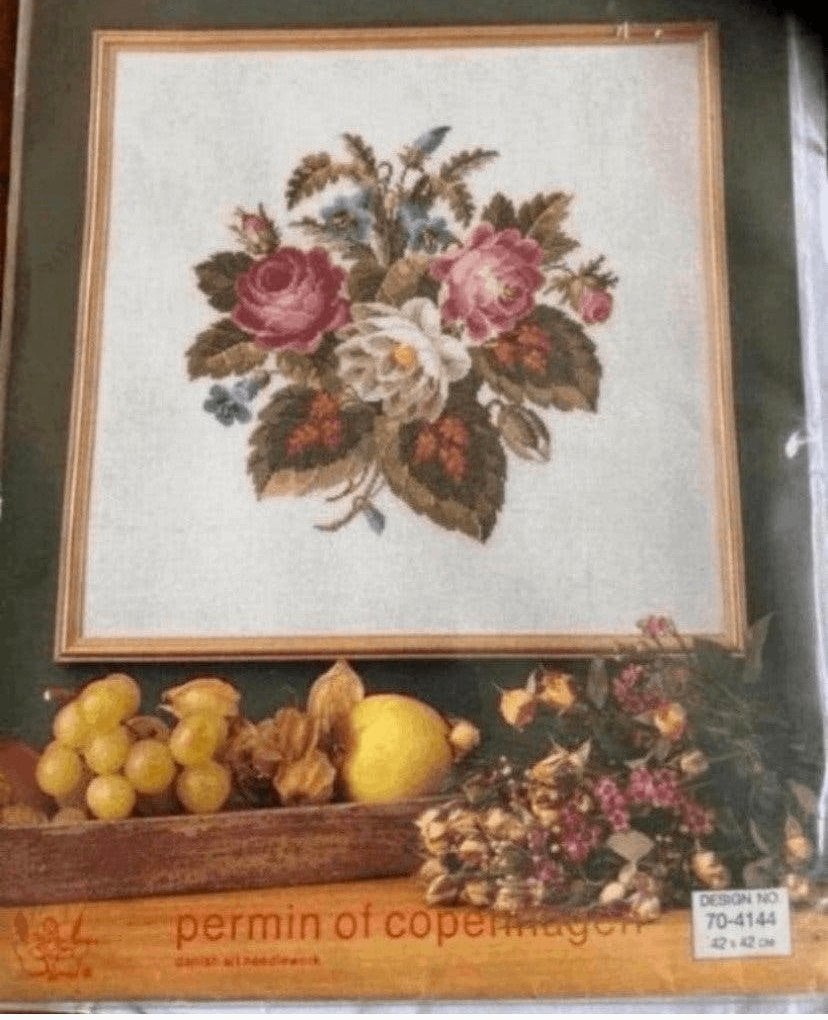 BORDUURPAKKET PERMIN OF COPENHAGEN ANTIQUE ROSES, Ophalen of Verzenden, Nieuw, Handborduren, Borduurpakket