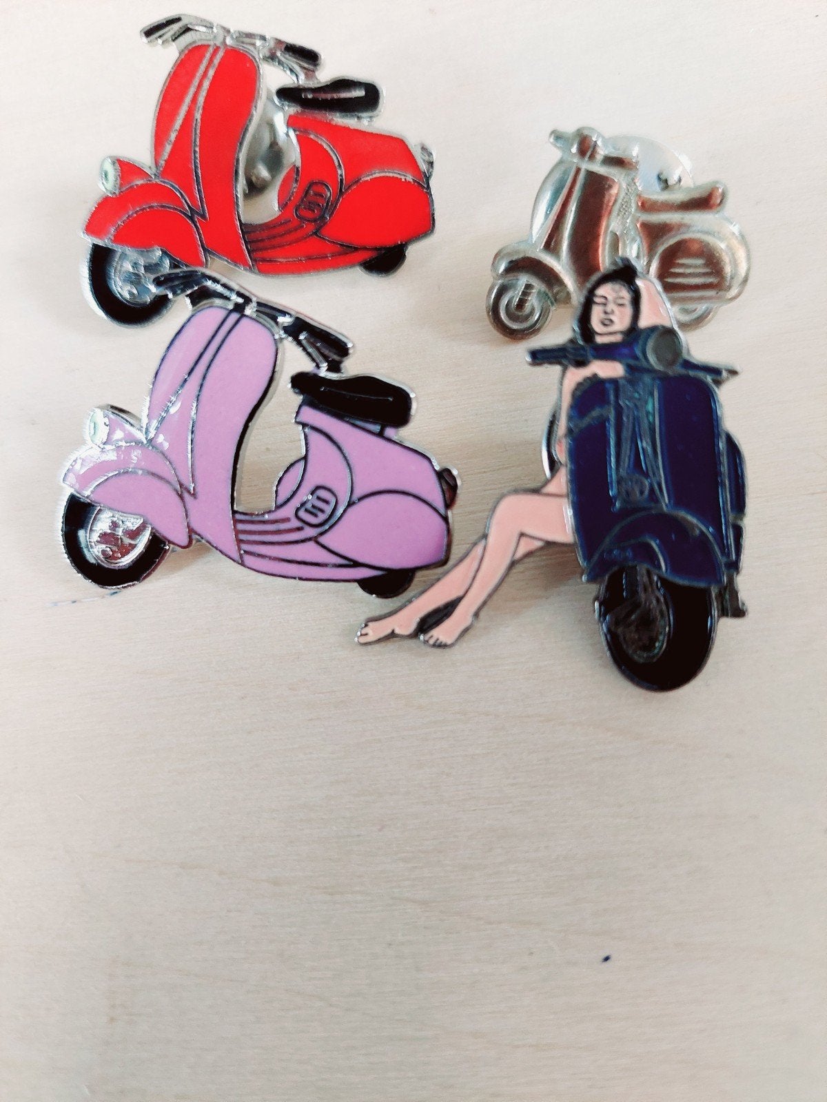 VESPA scooter- pins, Ophalen of Verzenden, Auto's