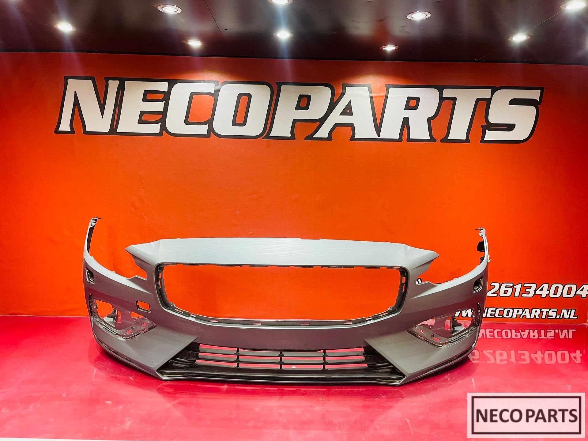 VOLVO V60 BUMPER VOORBUMPER ORIGINEEL ALLES LEVERBAAR, Gebruikt, -, -, Ophalen of Verzenden
