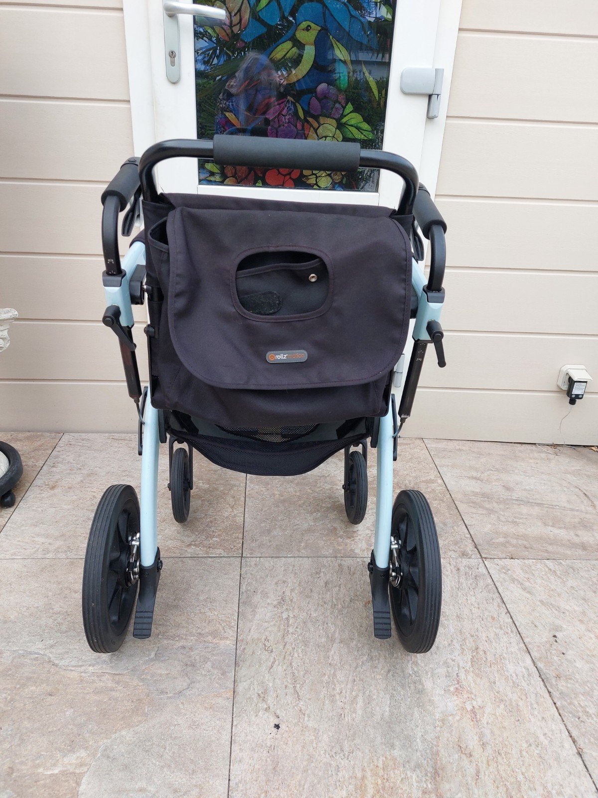 rollz motion of ijsblauw rollator rolstoel, Ophalen of Verzenden, Zo goed als nieuw, Duwrolstoel