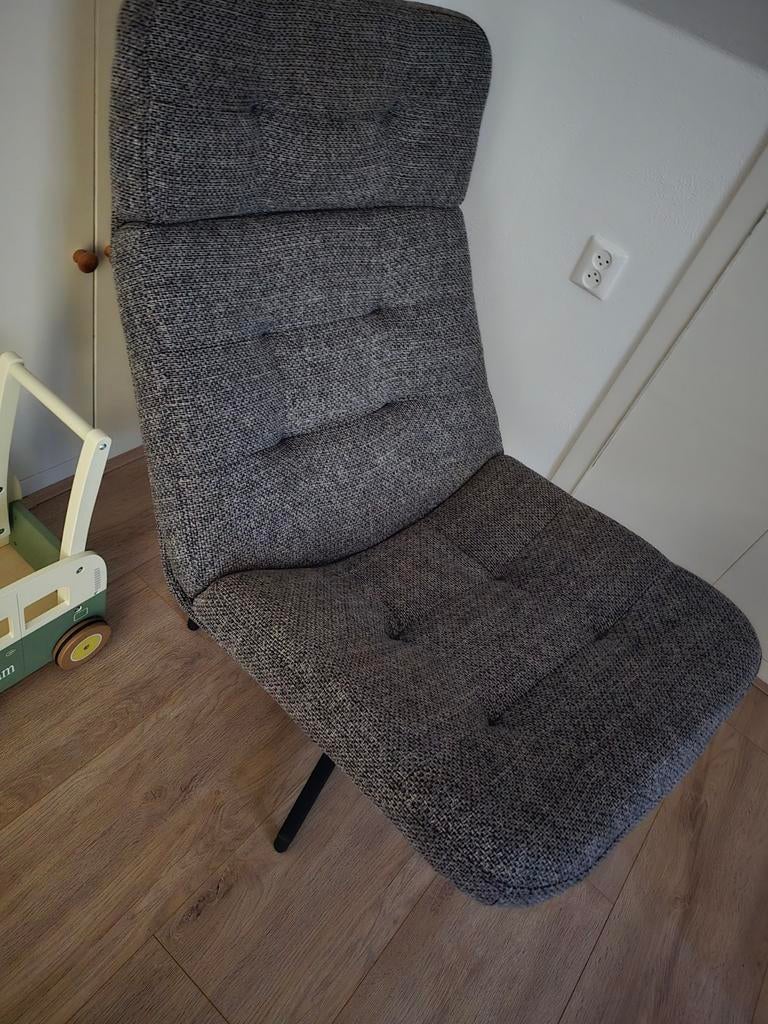 IKEA draai fauteuil- Comfortabele en stijlvolle stoel, Ophalen, Modern, Comfortabel, Gebruikt, 75 tot 100 cm