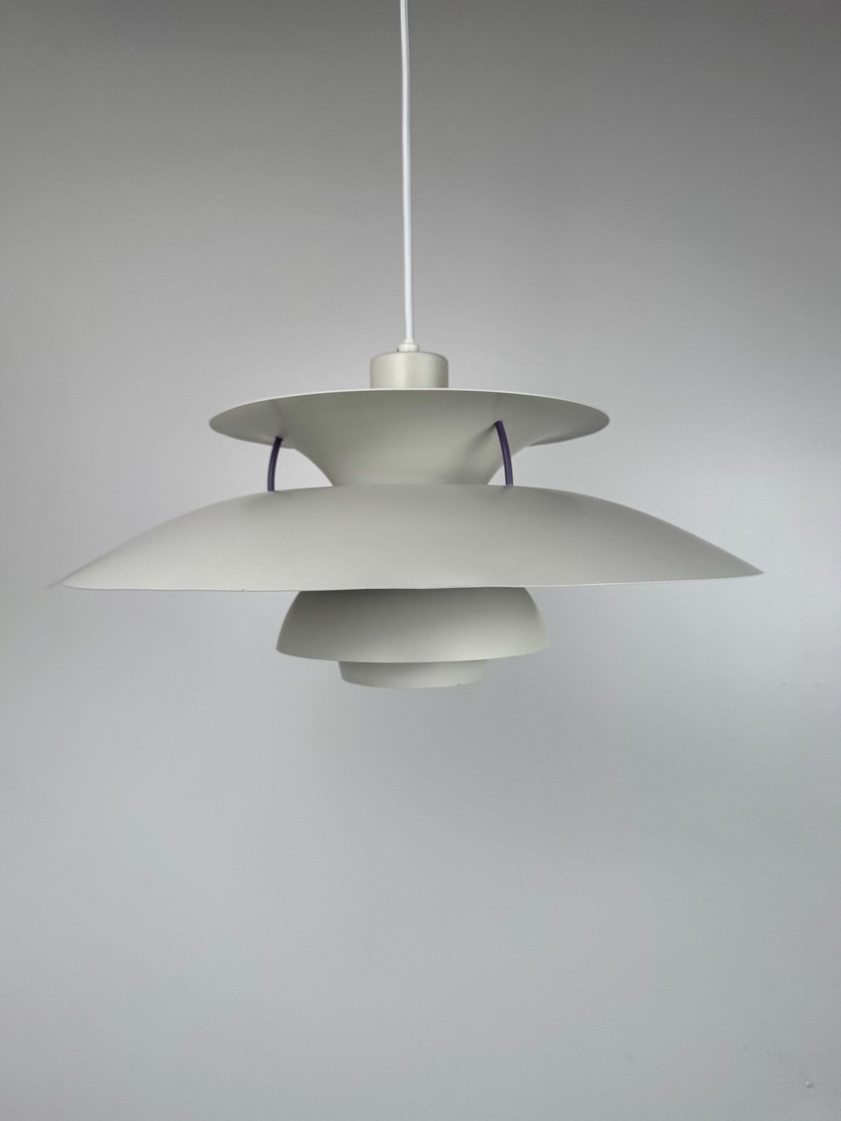 Louis Poulsen PH5 Pendant Lamp – Timeless Danish Design, Ophalen, Z, Z, Z