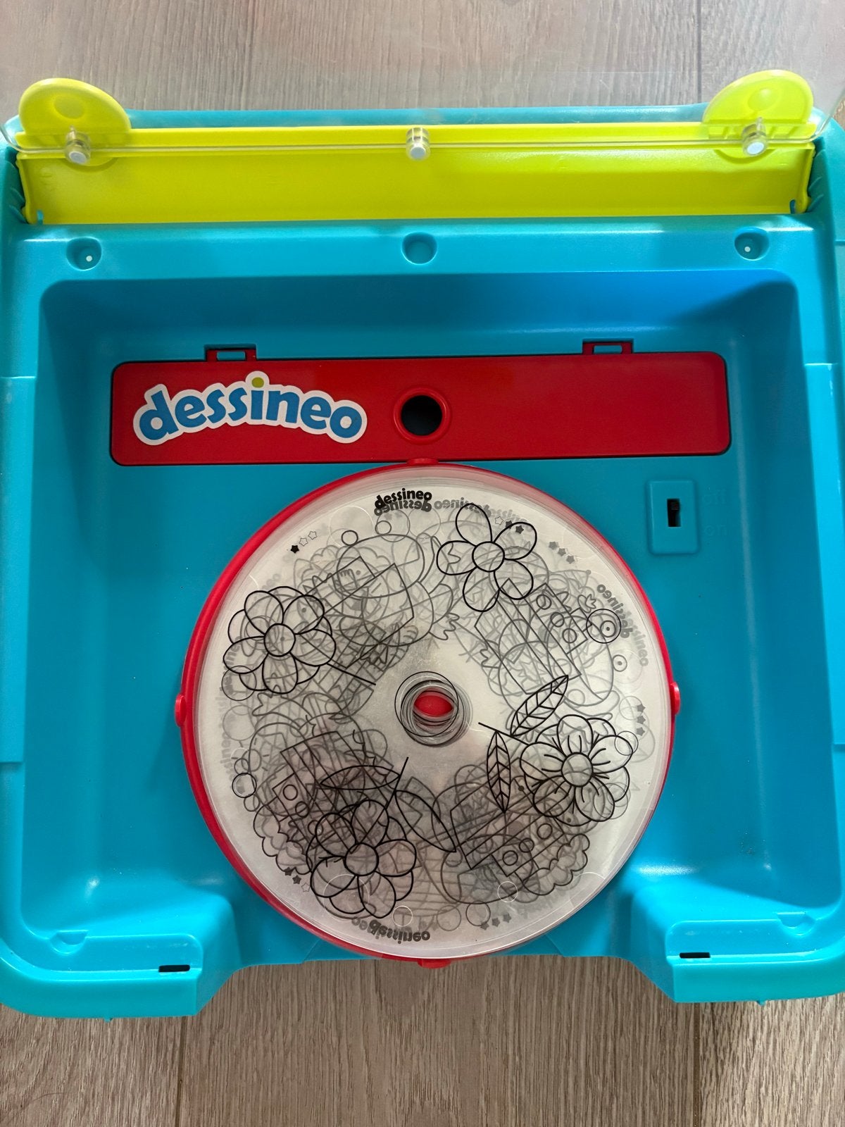 Dessineo Tekenprojector - Leer Tekenen, Ophalen of Verzenden, Gebruikt, Knutselen, Met licht