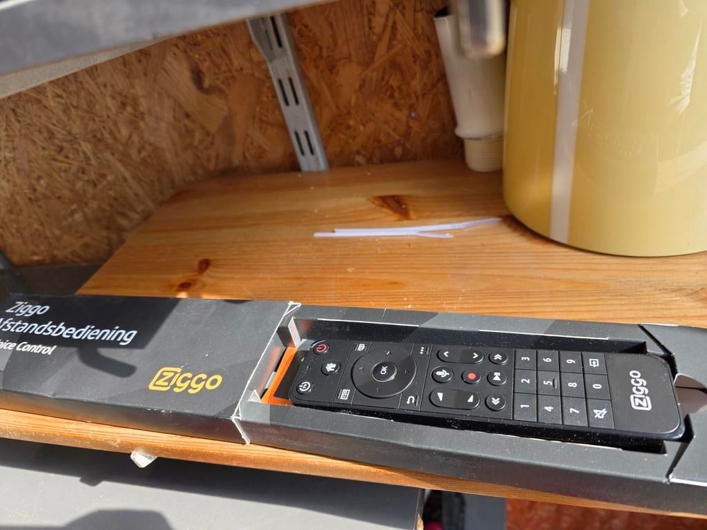 Ziggo Afstandsbediening Voice Control - Nieuw in doos, Ophalen of Verzenden, Nieuw, Origineel, Tv