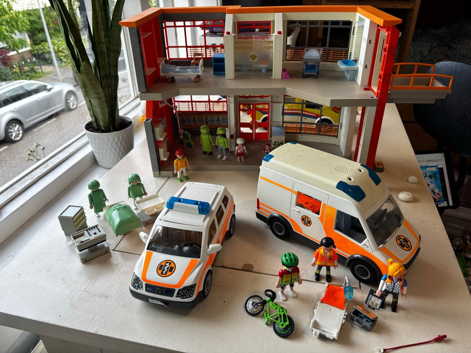Playmobil Ziekenhuis met Ambulance, Motor en Helikopter, Ophalen of Verzenden, Gebruikt, Jongen of Meisje