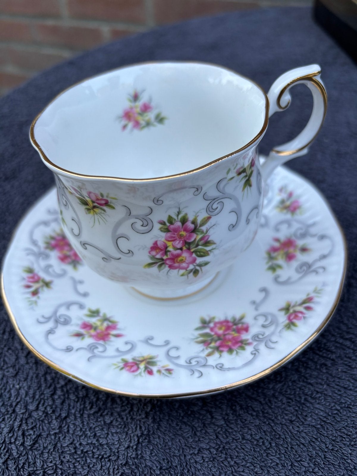 Queens Rosina China The Rose Cup & Saucer Set, Ophalen of Verzenden
