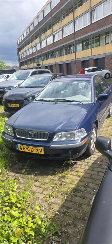 Volvo S40 1.8 2000 Blauw, Auto's, Voorwielaandrijving, 4 cilinders, Blauw, 122 pk