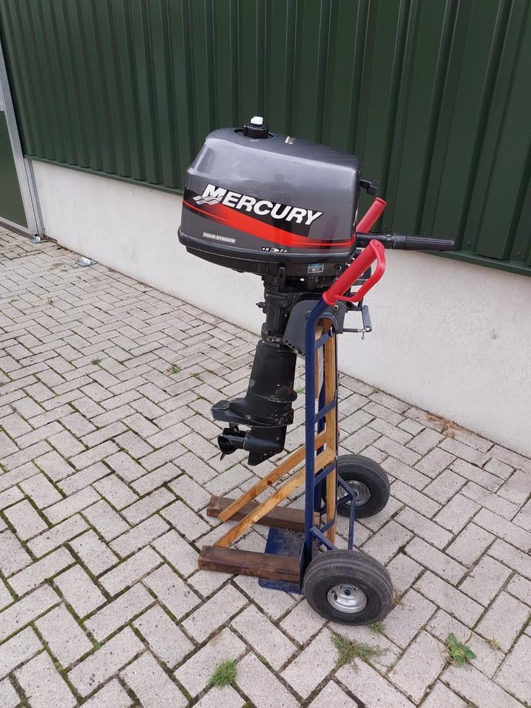 Nette 5 pk mercury 4 takt buitenboordmotor, Ophalen, Zo goed als nieuw, Motor en Techniek, Zeilboot of Motorboot