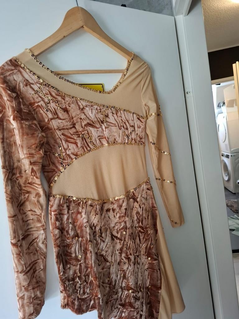 Twirling pakje, Ophalen of Verzenden, Zo goed als nieuw, Jurk