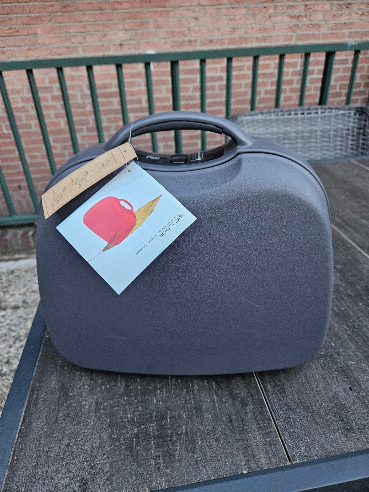 Nieuwe Beauty Case met Slot en Spiegeltje - Grijs, Sieraden, Tassen en Uiterlijk, Beautycases, Met slot, Nieuw, Ophalen of Verzenden