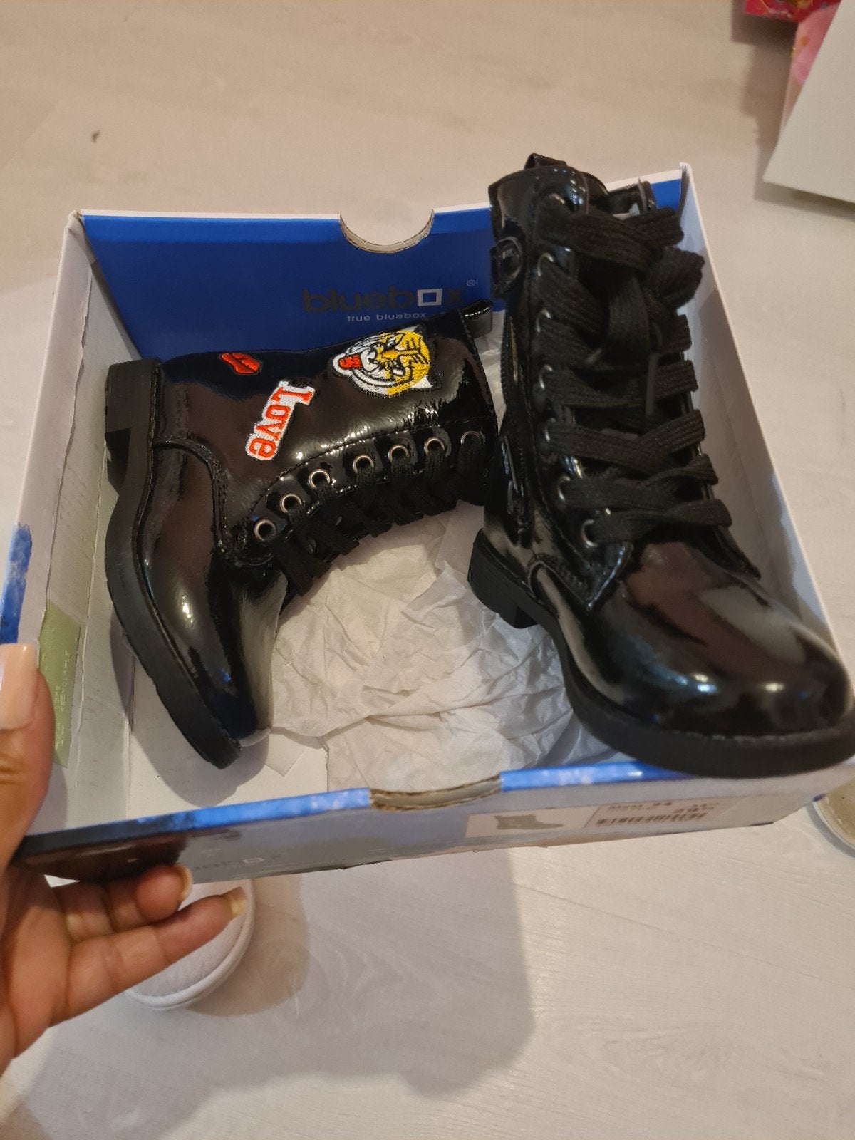 laarsje, Ophalen, Zwart, Lage of Enkellaarzen, Nieuw