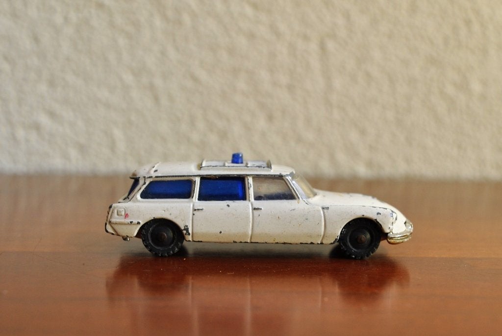 Husky Citroen Snoek Safari Ambulance, Hobby en Vrije tijd, Modelauto's | Overige schalen, Ophalen of Verzenden, Gebruikt, Auto