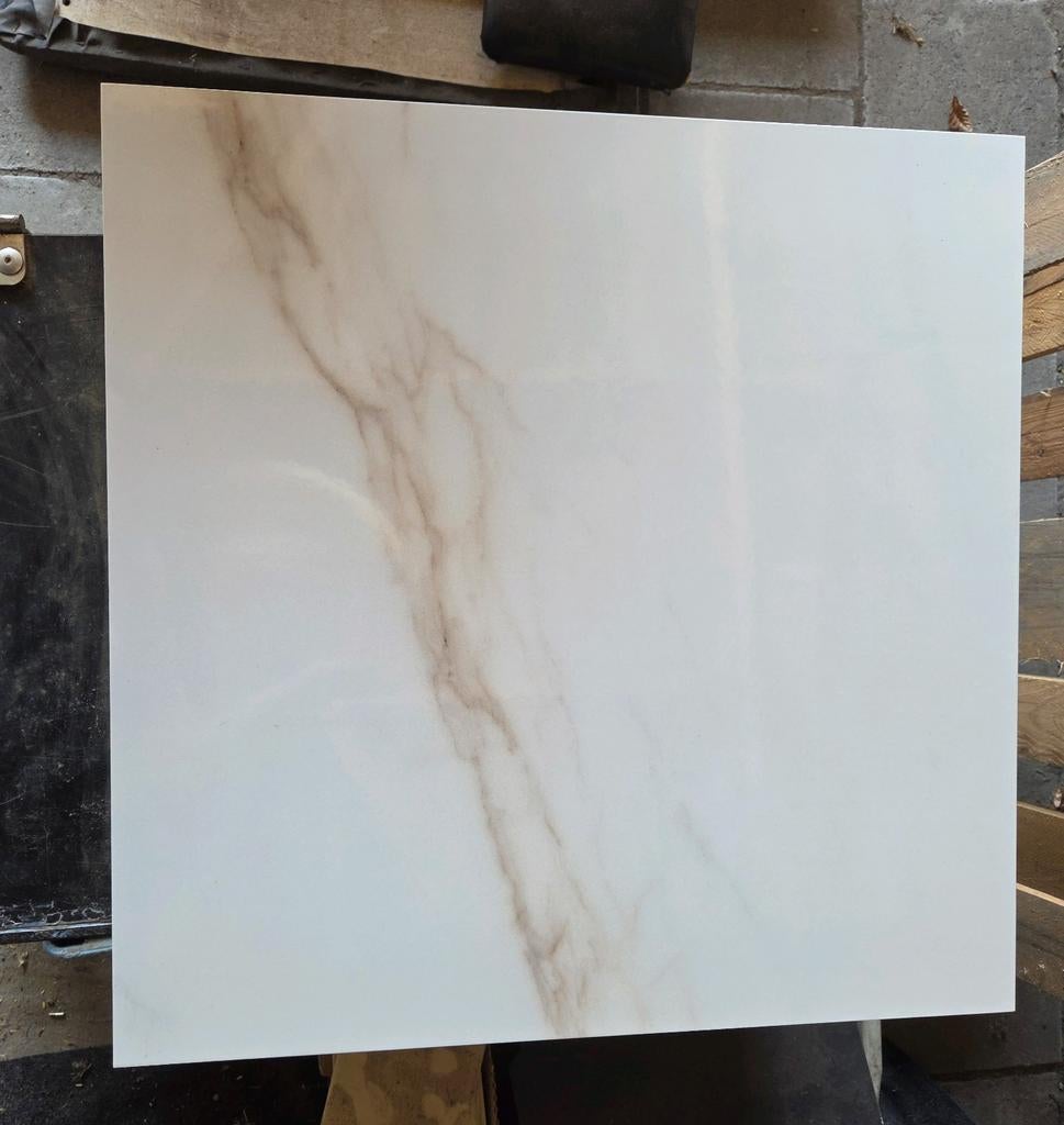 Marmeren tegels cifre diamond gold, Ophalen, 60 cm of meer, 60 cm of meer, Zo goed als nieuw