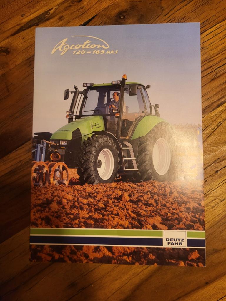 tractor folder Deutz-Fahr Agrotron 120-165 MK3, Ophalen of Verzenden, Zo goed als nieuw