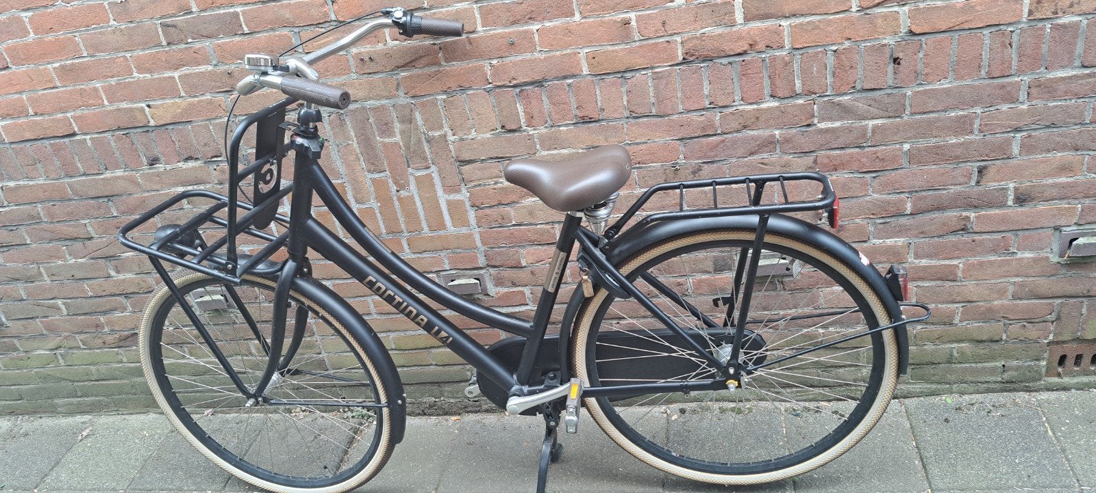 Cortina damesfiets U4 zwart, Fietsen en Brommers, Fietsen | Dames | Damesfietsen, Overige merken, Terugtraprem, Gebruikt, Versnellingen