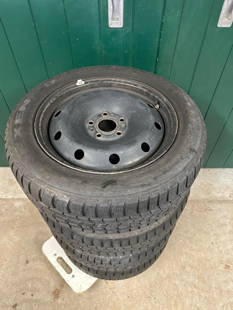 Set winterbanden met stalen velgen, Auto diversen, Auto-accessoires, Gebruikt, Ophalen