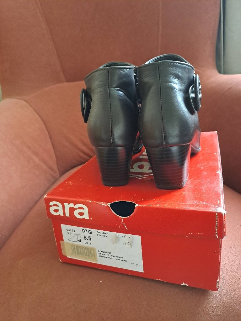 Nieuwe korte laarzen maat 38,5 van Ara, Ophalen, Lage of Enkellaarzen, Nieuw, Bruin