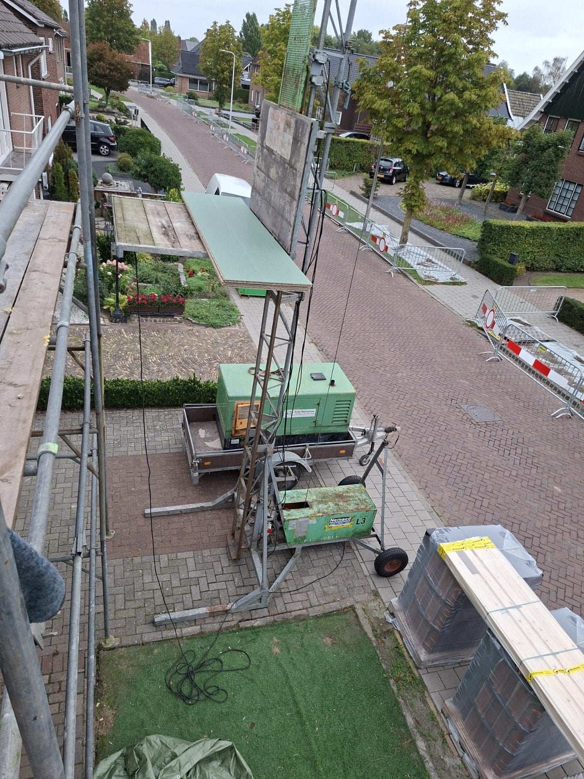 Bouwlift 8 meter, Ophalen, Gebruikt