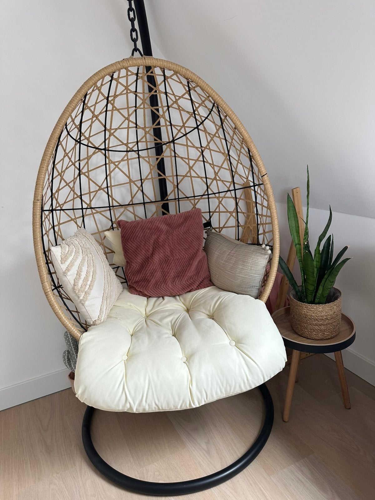2x hangstoel Swing Xenos met stalen standaard, Huis en Inrichting, Ophalen, Twee, Overige kleuren, Zo goed als nieuw