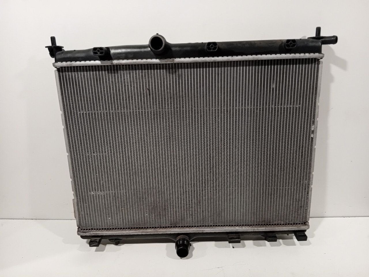 Radiateur Opel Corsa, Auto-onderdelen, Onderdelen@venauto.nl, Van der Ven Autorecycling B.V., Gebruikt, Ettenseweg 76, 4706 PB Roosendaal, The Netherlands