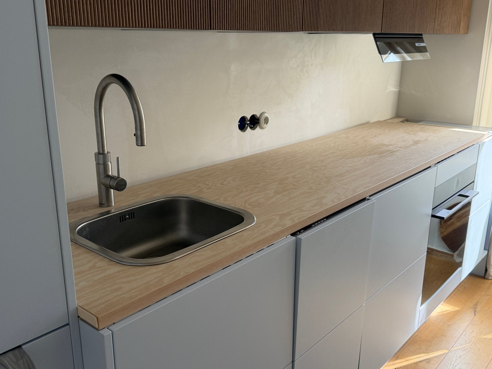 Keukenblad met spoelbak, Huis en Inrichting, Ophalen, Bruin, Zo goed als nieuw, 200 cm of meer