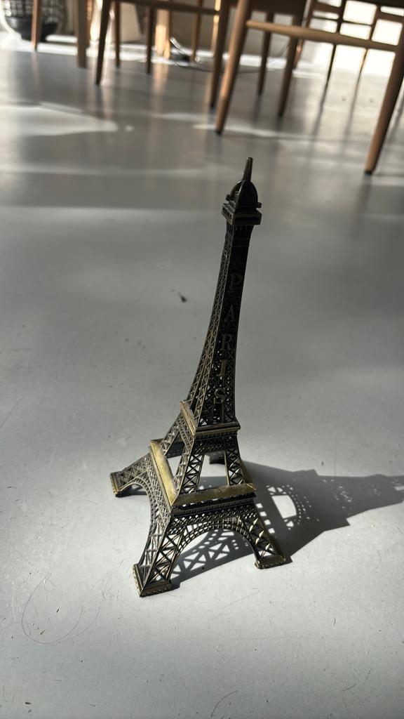 Eiffeltoren, Antiek en Kunst, Ophalen