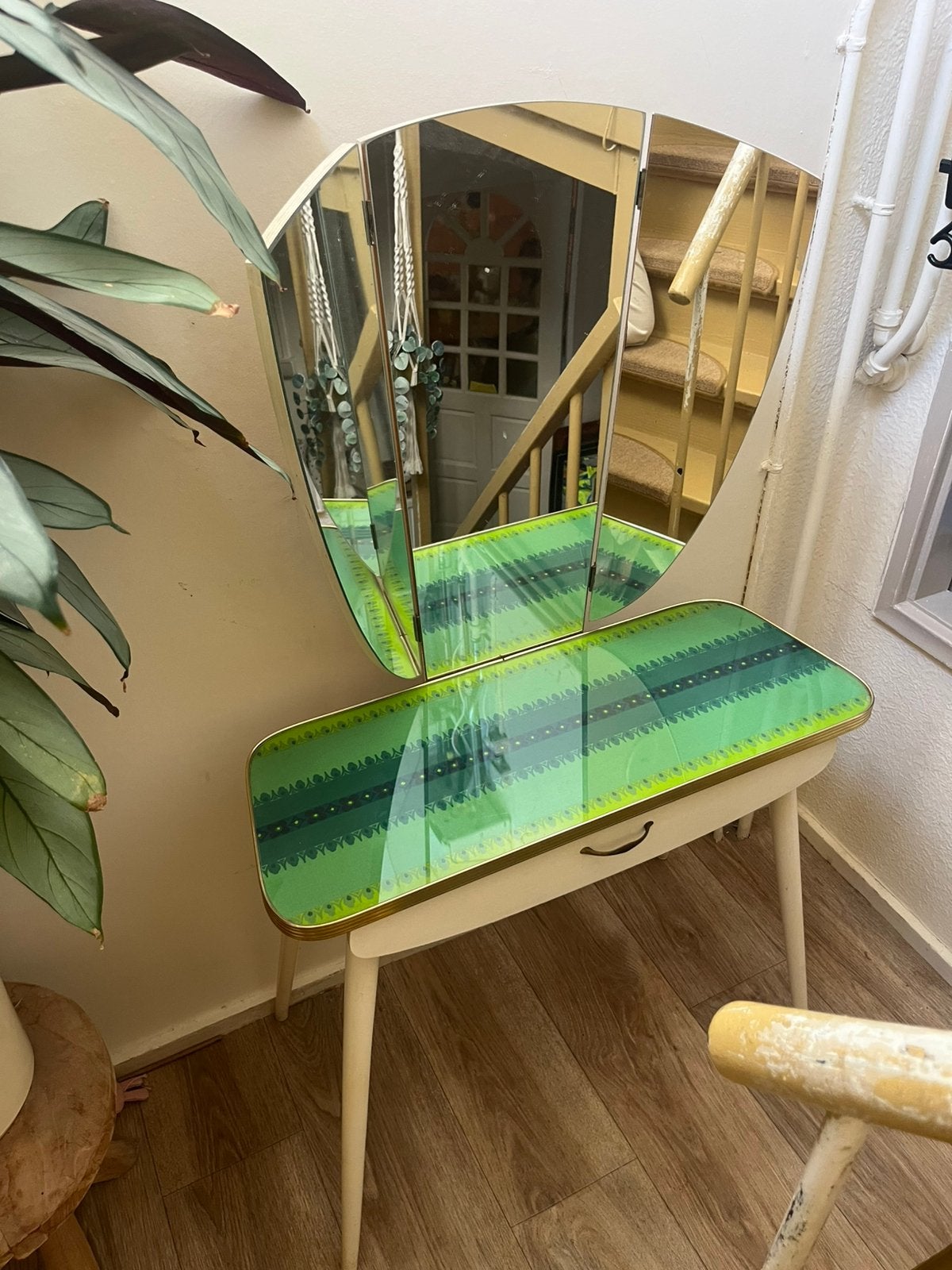 Vintage kaptafel sidetable met spiegel, 73x30, Huis en Inrichting, 100 tot 150 cm, Ophalen of Verzenden, Zo goed als nieuw, 25 tot 50 cm