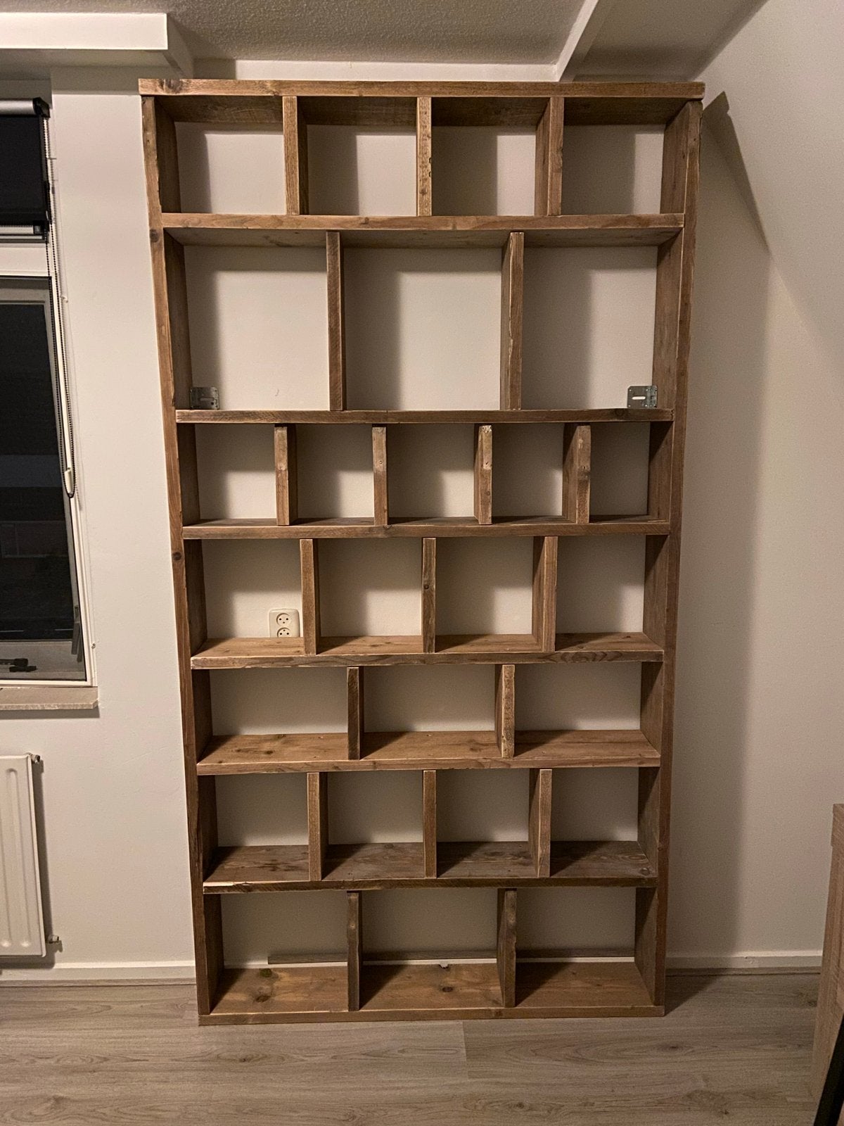 Robuuste houten boekenkast met diverse vakken, Huis en Inrichting, Ophalen, Met plank(en), 100 tot 150 cm, 200 cm of meer