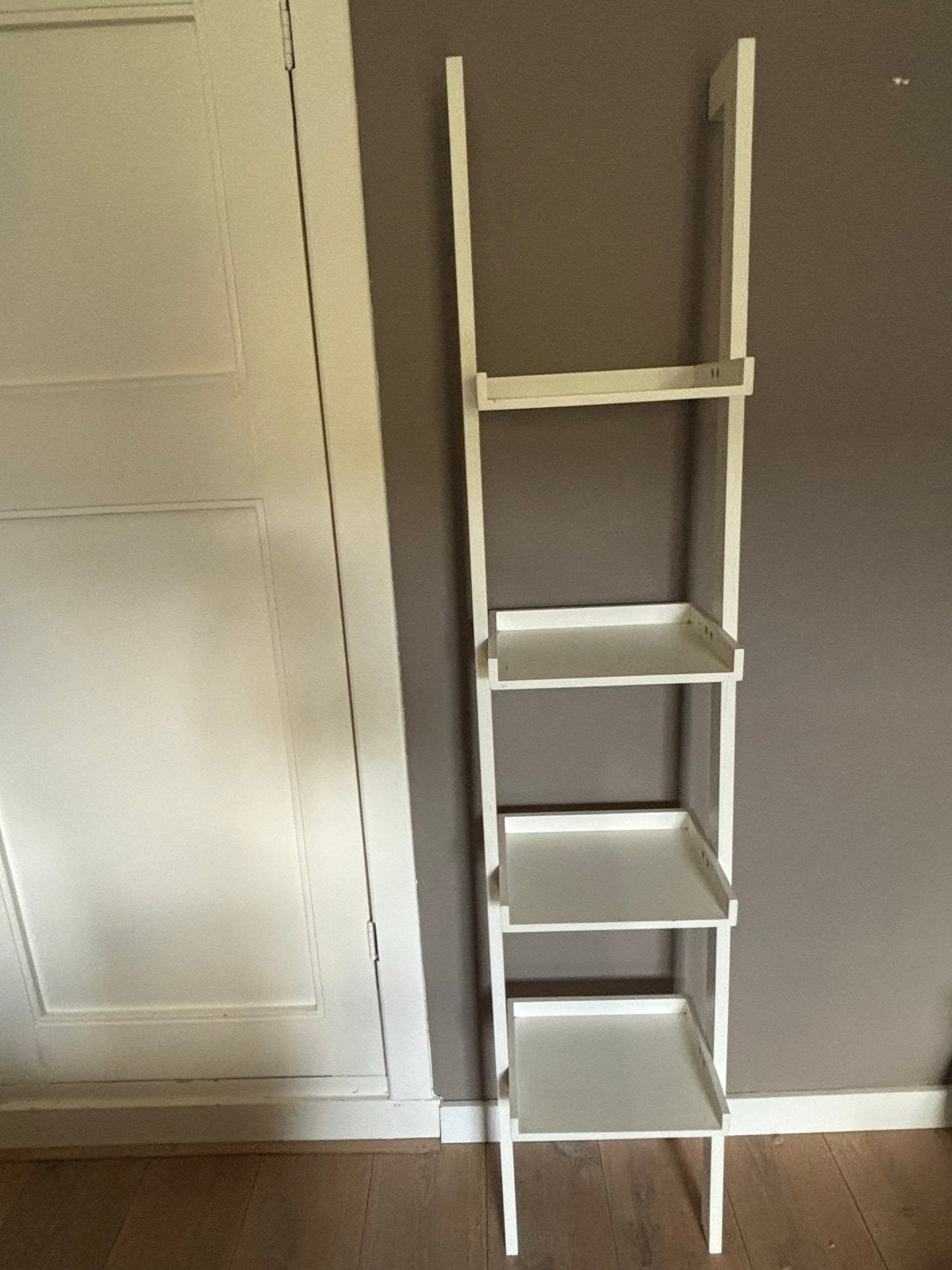 Witte wandplank / ladderrek met 4 planken, Ophalen of Verzenden, Zo goed als nieuw