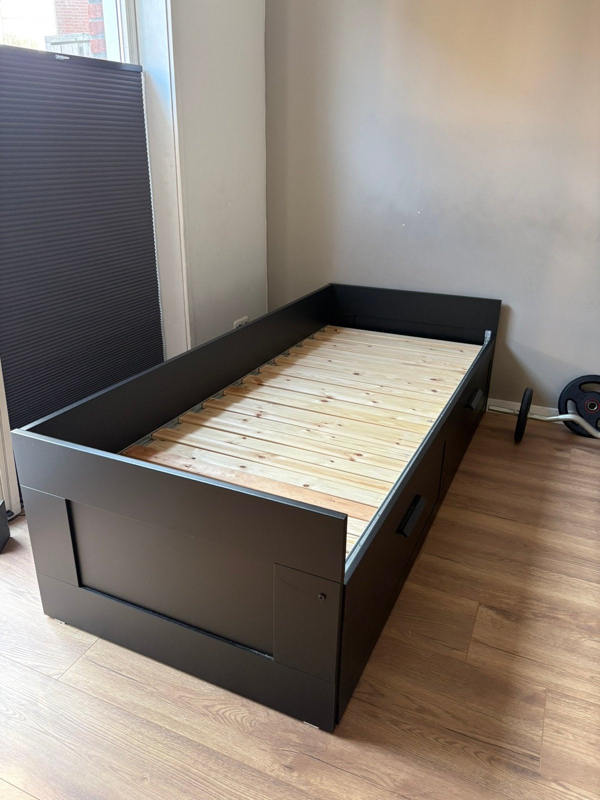 Brimnes bedbank, Huis en Inrichting, Slaapkamer | Bedden, Ophalen, Zwart, Tweepersoons, Zo goed als nieuw