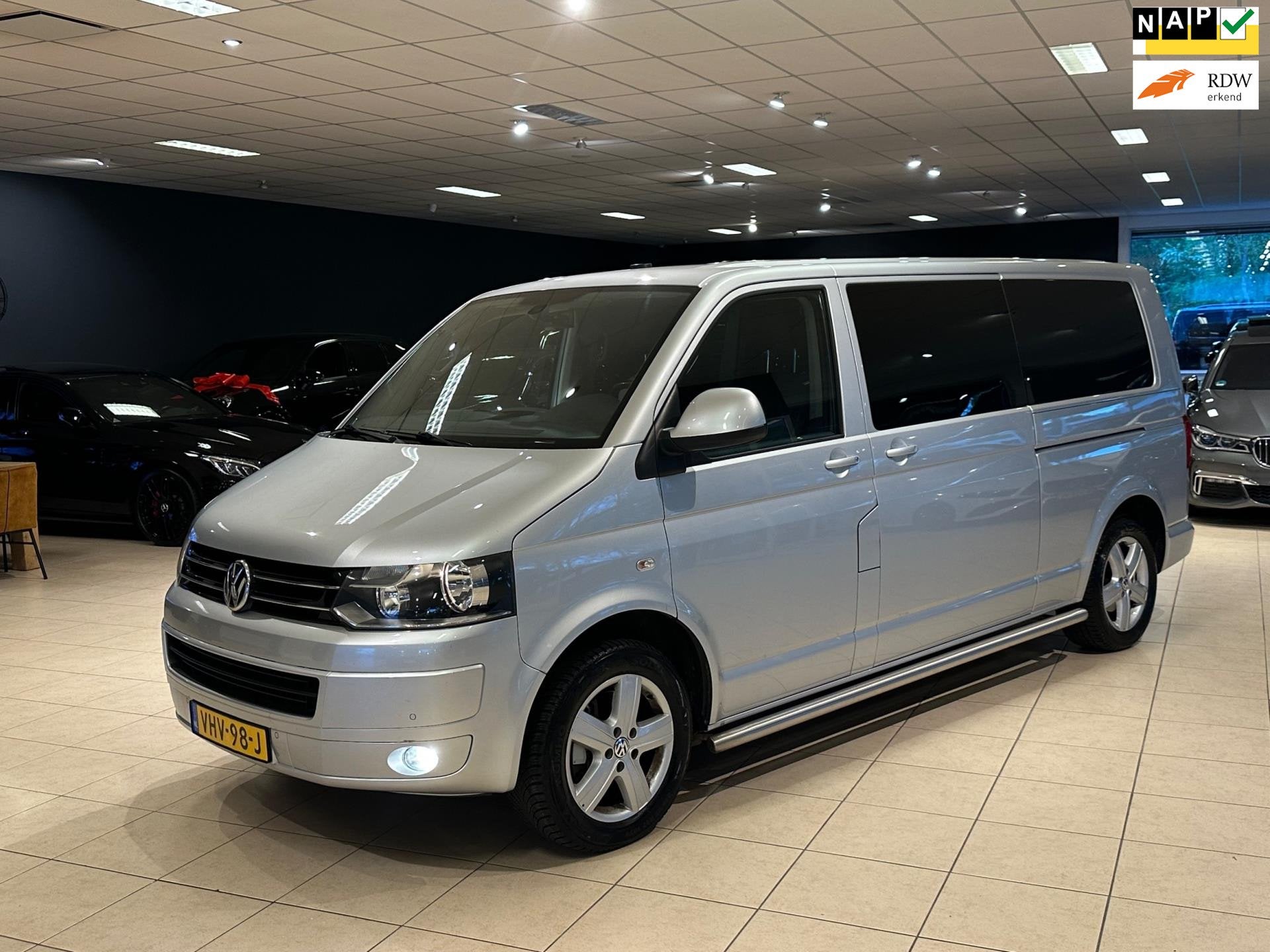 Volkswagen Transporter Multivan 2.0 TDI L2H1 DC|DSG|LIFT|2xC, Auto's, Bestelauto's, Euro 5, Zwart, 4 cilinders, Volkswagen