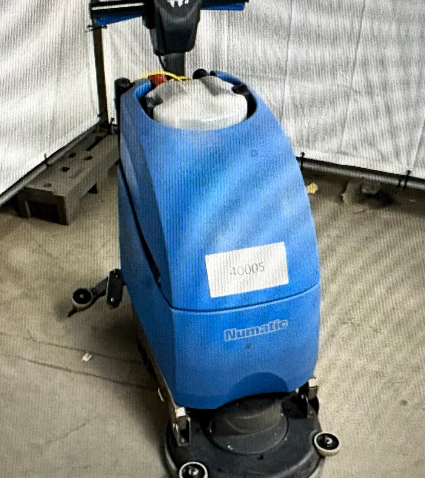 Numatic Schrob- en Zuigmachine - Professionele Reiniging, Ophalen, Gebruikt, Schrobmachine