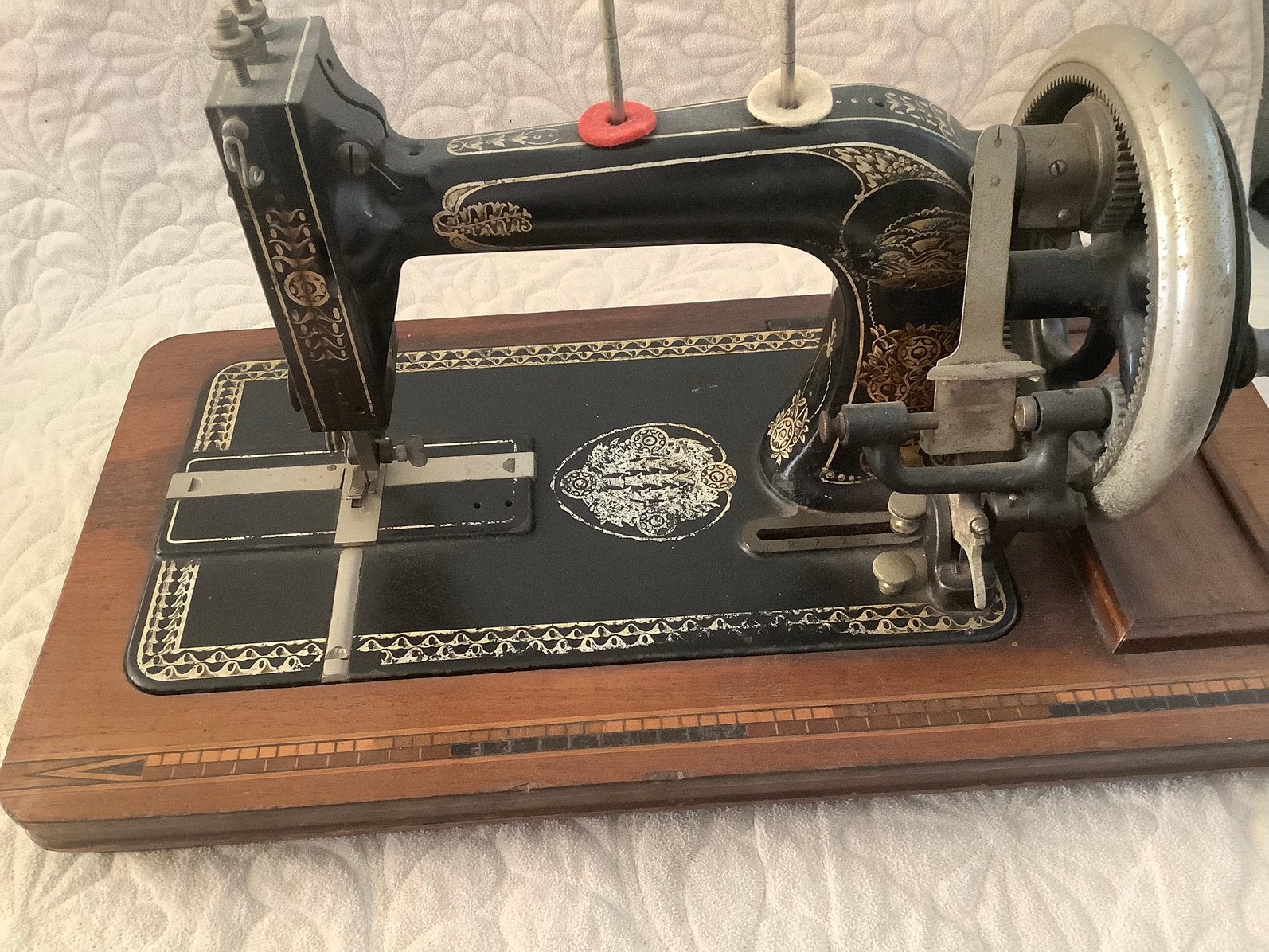 antieke naaimachine, Ophalen