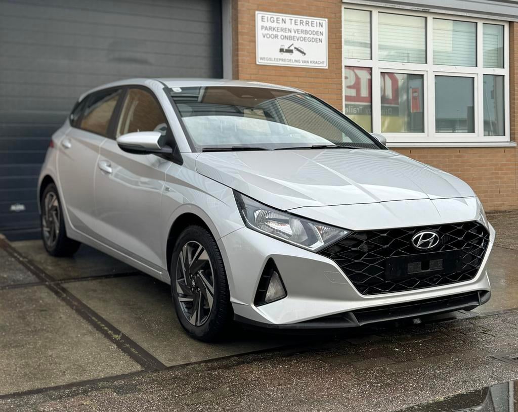 Hyundai i20 1.0 T-GDI 48V Comfort / Automaat / BTW, Hybride Elektrisch/Benzine, Sedan, Zilver of Grijs, 998 cc