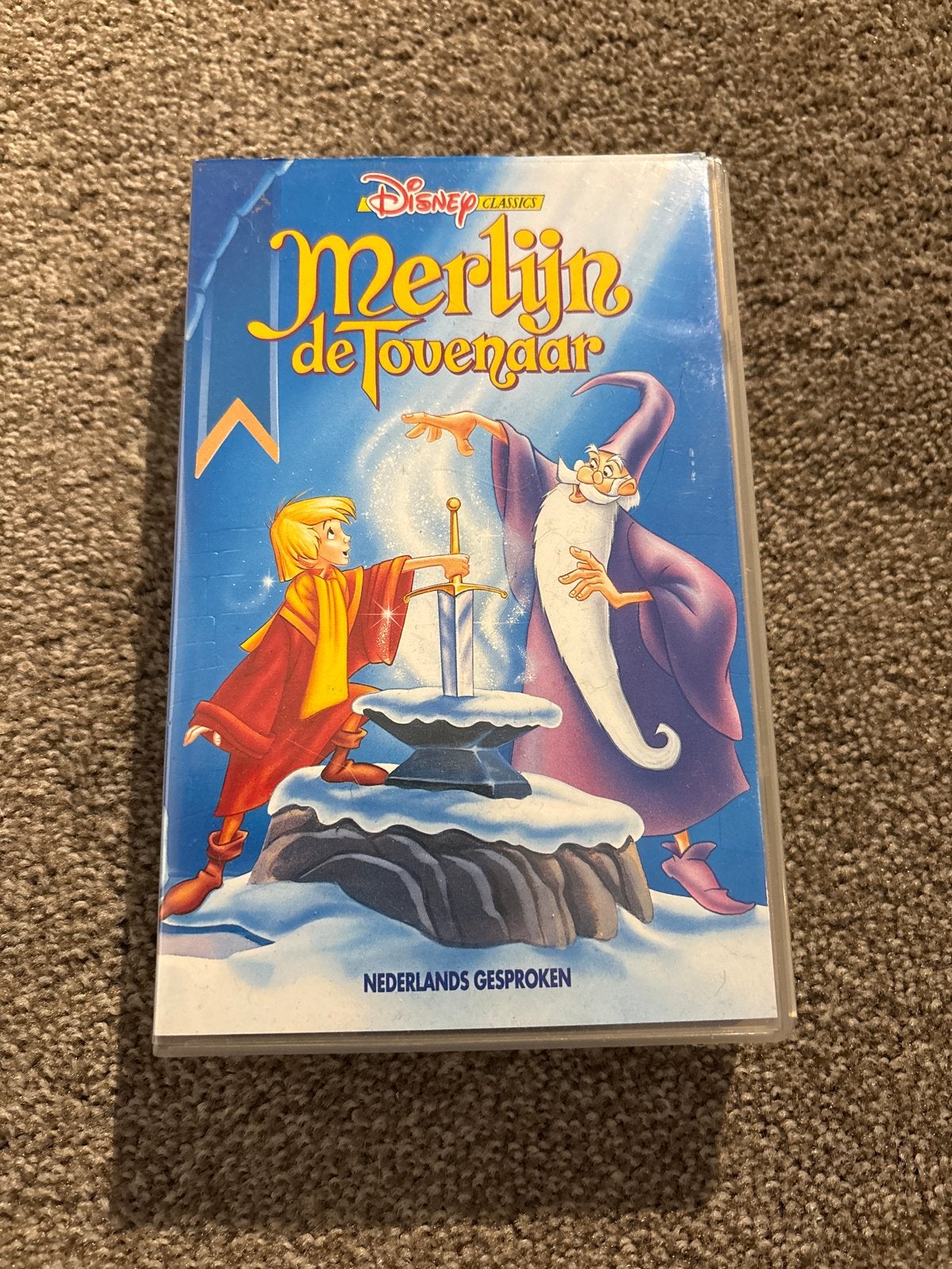 Disney Classics: Merlijn de Tovenaar (VHS) - Nieuw gesealed!, Cd's en Dvd's, VHS | Film, Alle leeftijden, Kinderfilm, Nieuw in verpakking